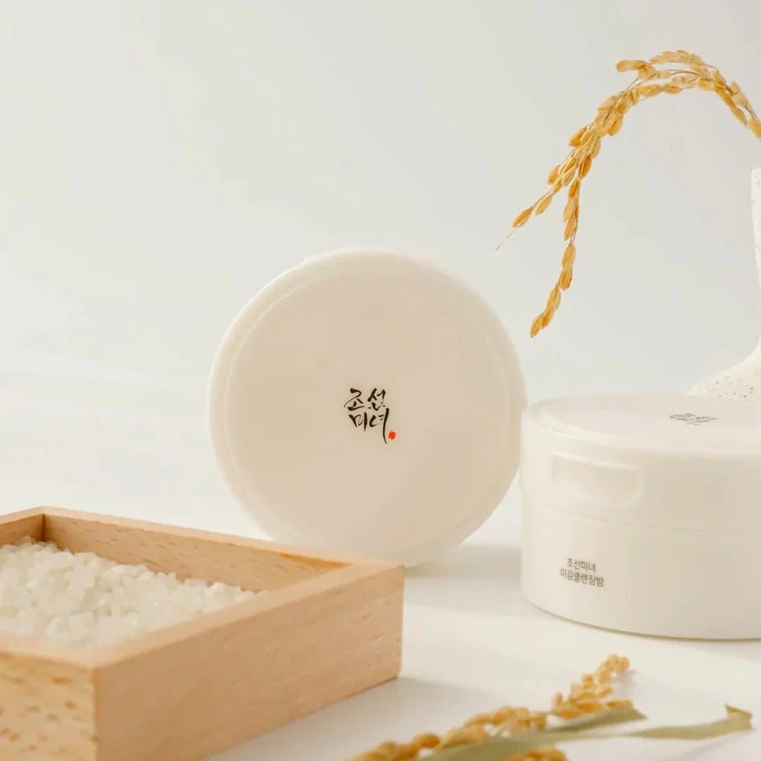 Beauty of Joseon Radiance Cleansing Balm |
منظف زيتي ومزيل للمكياج من بيوتي او جوسيون