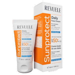 كريم ريفولي صن بروتكت اليومي للوجه – تعزيز الترطيب، SPF 50+ ☀️💧 إذا كنتِ تبحثين عن حماية فعّالة من أشعة الشمس وترطيب عميق لبشرتك، فإن كريم ريفولي صن بروتكت هو الخيار المثالي. يقدم هذا الكريم حماية عالية جدًا بعامل حماية SPF 50+، ويعمل على ترطيب بشرتك بعمق دون ترك أي بقايا لزجة. تركيبته الخفيفة واللطيفة تضمن لكِ بشرة ناعمة، منتعشة، ومشرقة كل يوم. المزايا الرئيسية: حماية فائقة من أشعة الشمس: يحمي بشرتك من أشعة UVA وUVB الضارة، مما يساعد في منع التلف الناتج عن الشمس. ترطيب عميق: يحتوي على مكونات مرطبة تغذي بشرتك وتمنحها النعومة والمرونة. تركيبة خفيفة: تمتص بسرعة دون ترك أي شعور دهني أو لزج، مما يجعلها مثالية للاستخدام اليومي. طريقة الاستخدام: استخدميه كل صباح كخطوة أخيرة في روتين العناية ببشرتك، قبل وضع المكياج. ضعي كمية كافية على وجهك ورقبتك بعد تنظيفهما جيدًا. قومي بإعادة التطبيق خلال اليوم حسب الحاجة، خاصة بعد التعرق أو تجفيف البشرة بالمنشفة. الحجم المتوفر: 50 مل. ملاحظة: يُنصح بإجراء اختبار حساسية على جزء صغير من البشرة قبل الاستخدام الكامل للتأكد من توافق المنتج مع بشرتك.