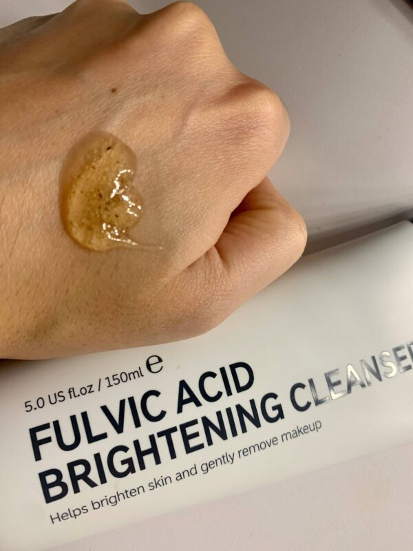 ⁦The inkey list fluvic acid brightening clearancer | غسول فولفك اسد من انكي ليست لتعزيز النظارة⁩ - الصورة ⁦5⁩
