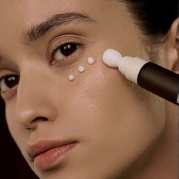 ⁦Madagascar centella probio-cica bakuchiol eye cream skin1004 | كريم عين من Skin1004⁩ - الصورة ⁦2⁩
